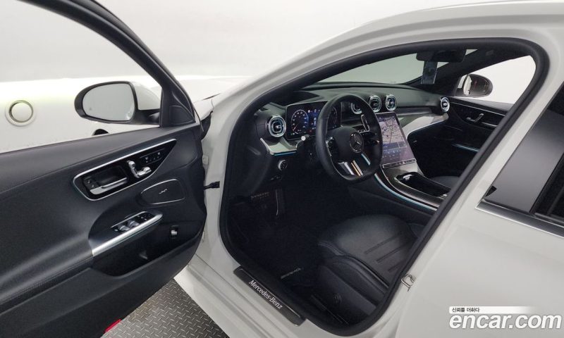 Mercedes Benz C-Class C300 AMG Line