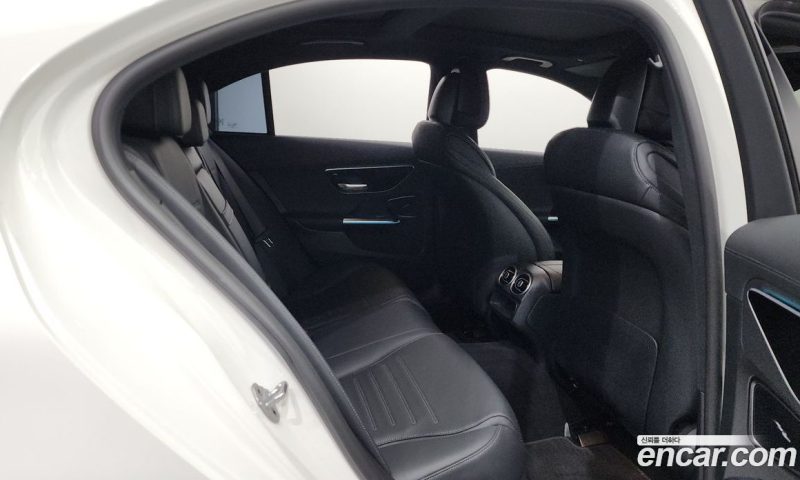 Mercedes Benz C-Class C300 AMG Line