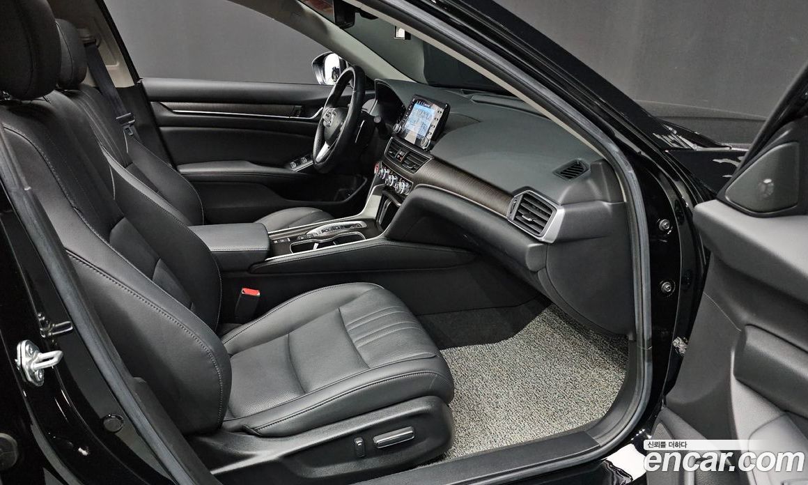 Honda Accord 2.0 Hybrid Touring