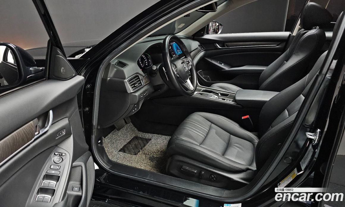 Honda Accord 2.0 Hybrid Touring