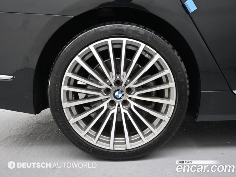 BMW 7-Series 740D xDrive Design Pure Excellence