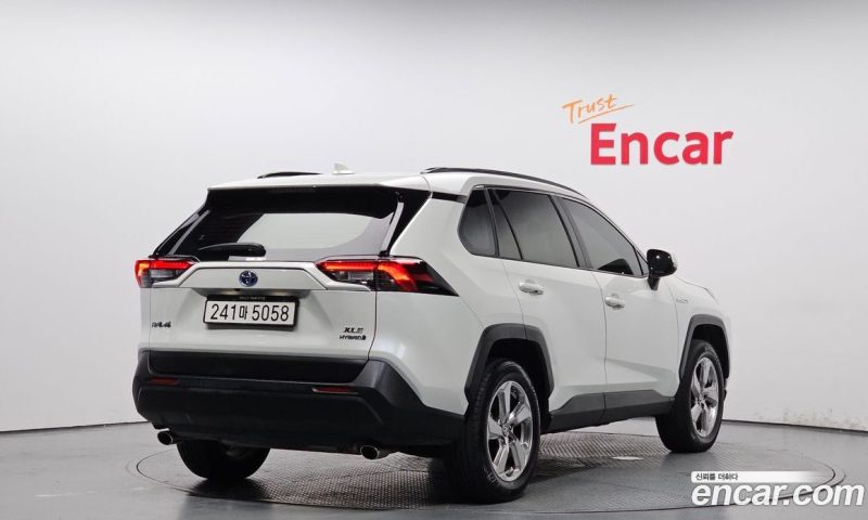 Toyota RAV4 2.5 2WD Hybrid XLE