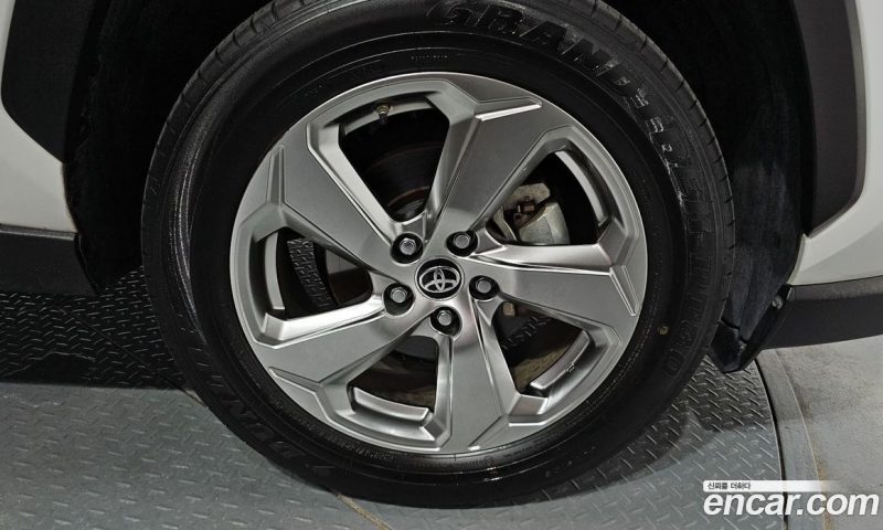 Toyota RAV4 2.5 2WD Hybrid XLE
