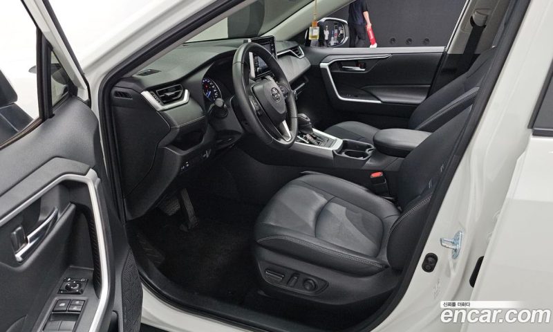 Toyota RAV4 2.5 2WD Hybrid XLE
