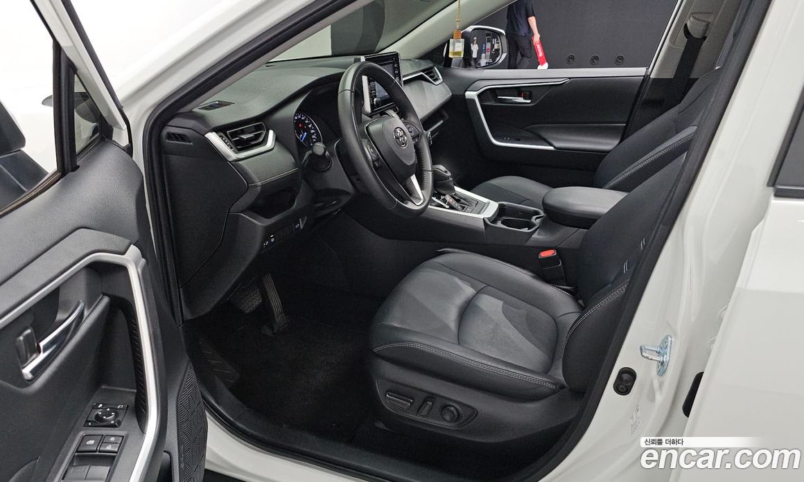 Toyota RAV4 2.5 2WD Hybrid XLE