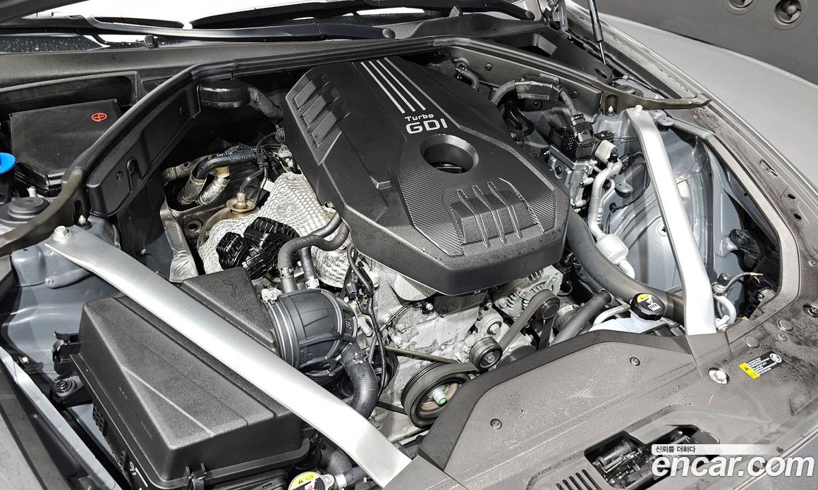 Genesis G70 Gasoline 2.0T 4WD