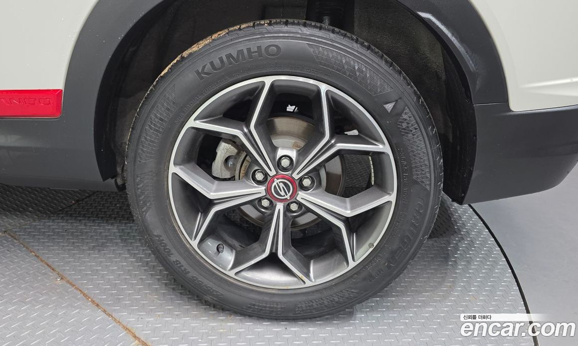 SsangYong Korando Gasoline 1.5 2WD R-Plus