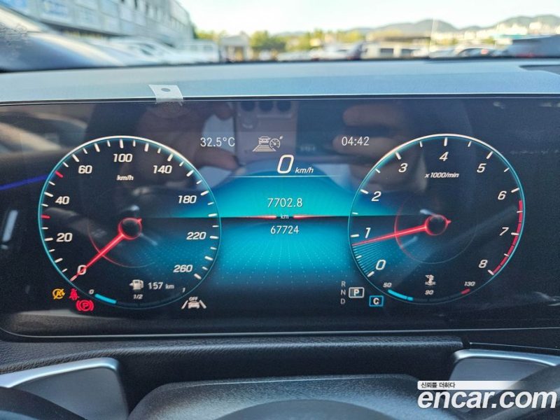 Mercedes Benz GLB-Class GLB250 4MATIC