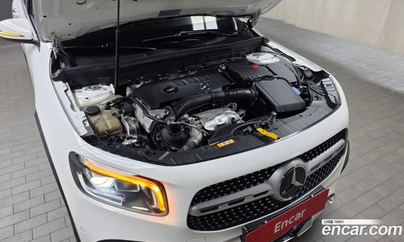 Mercedes Benz GLB-Class GLB250 4MATIC