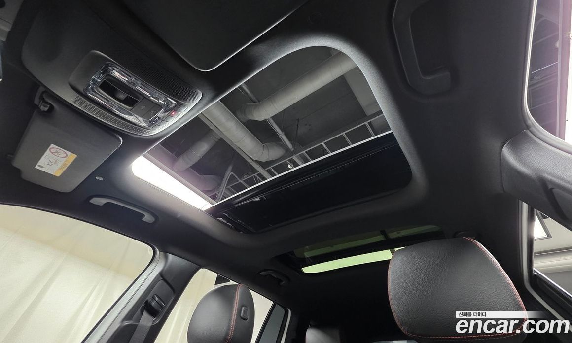 Mercedes Benz GLB-Class GLB250 4MATIC