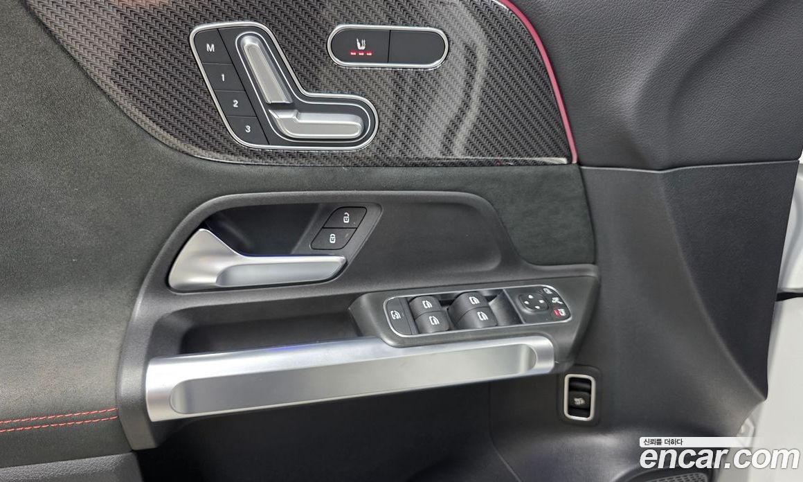 Mercedes Benz GLB-Class GLB250 4MATIC