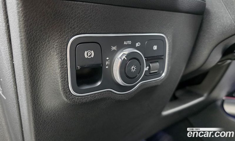 Mercedes Benz GLB-Class GLB250 4MATIC