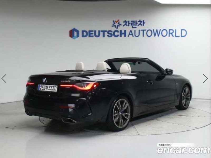 BMW 4-Series M440i xDrive Convertible