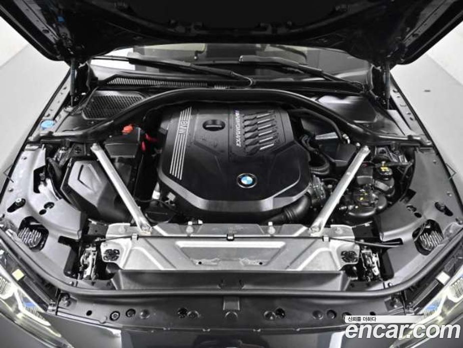 BMW 4-Series M440i xDrive Convertible