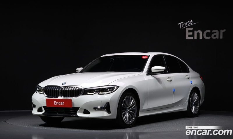 BMW 3-Series i320 Luxury