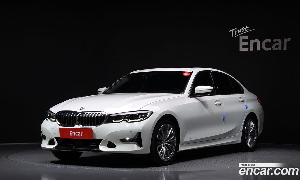 BMW 3-Series i320 Luxury