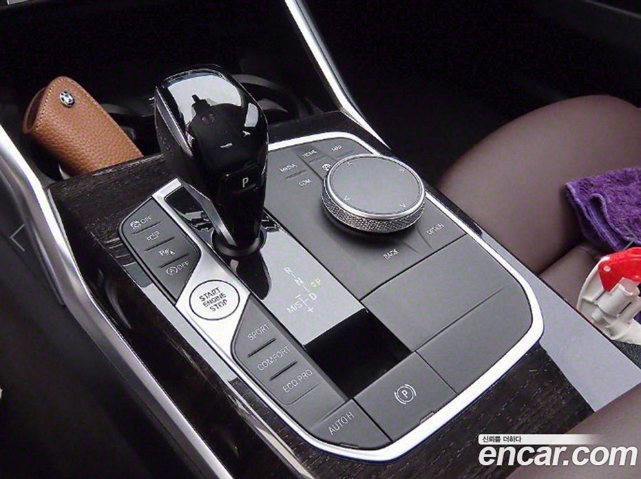 BMW 3-Series i320 Luxury