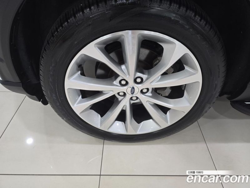 Ford Explorer 3.0 Platinum 4WD