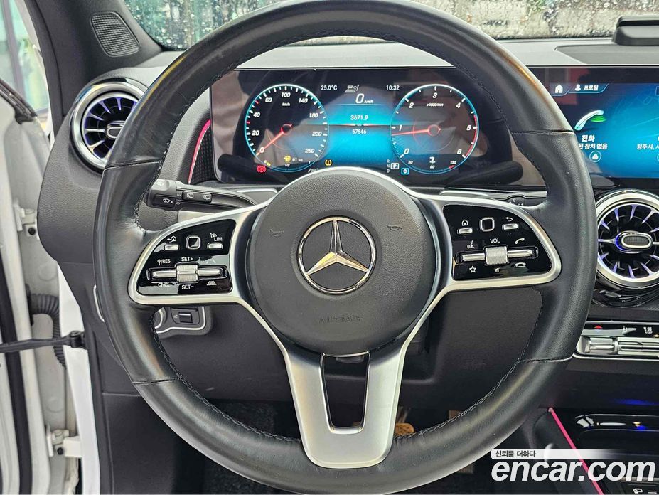 Mercedes Benz GLB-Class GLB200 D