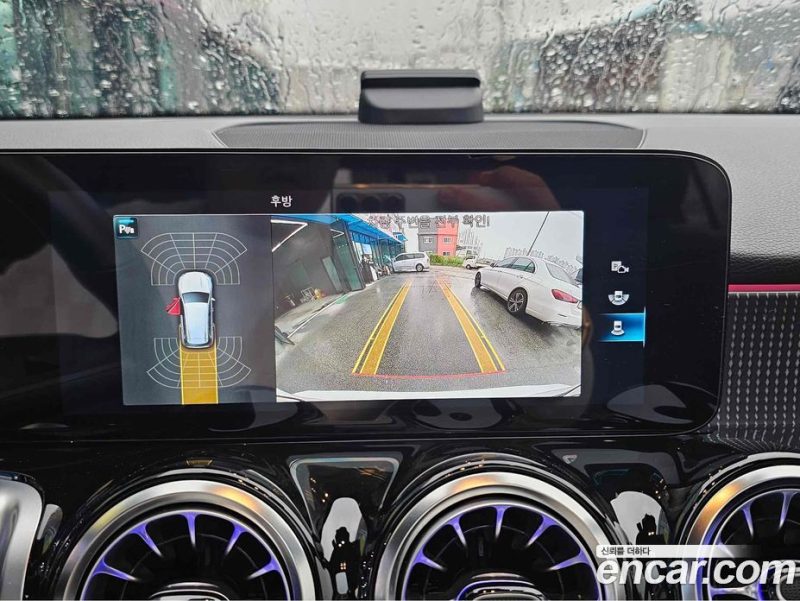 Mercedes Benz GLB-Class GLB200 D