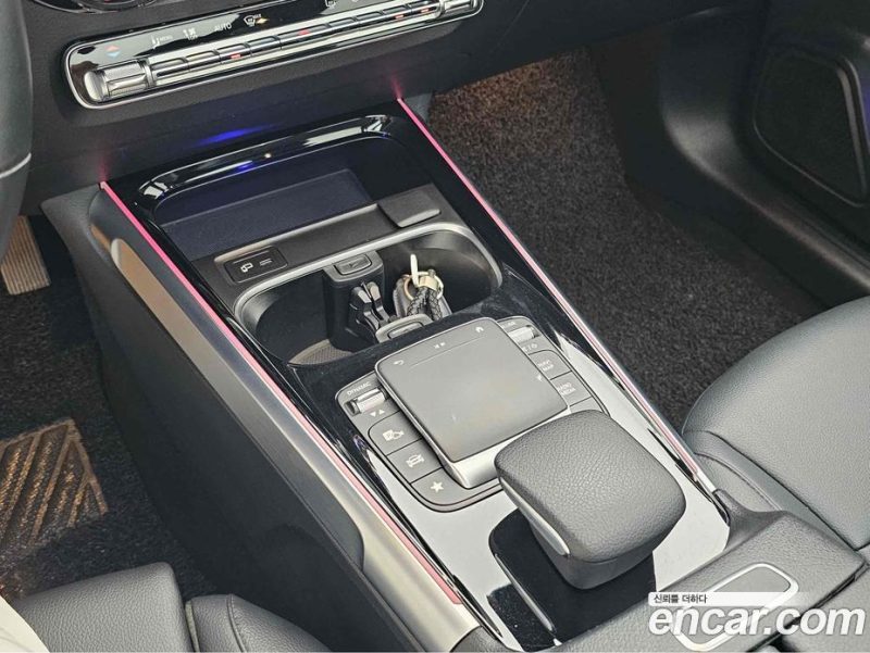 Mercedes Benz GLB-Class GLB200 D