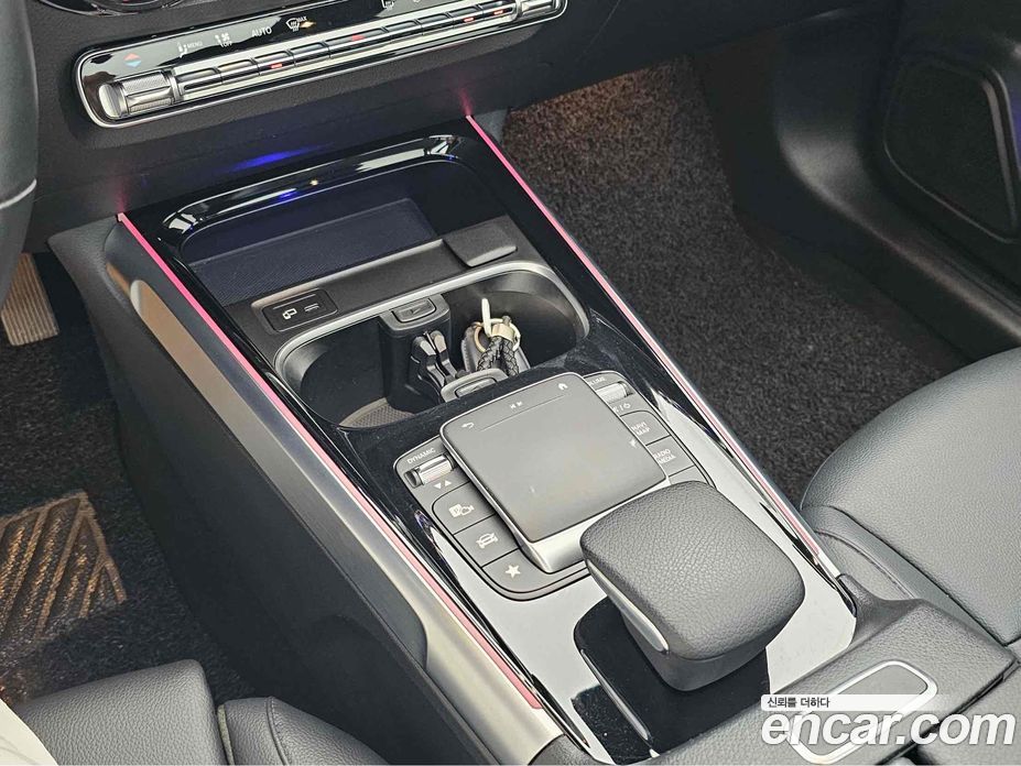 Mercedes Benz GLB-Class GLB200 D