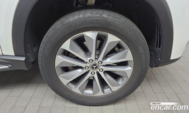 Mercedes Benz GLE-Class GLE300d 4MATIC