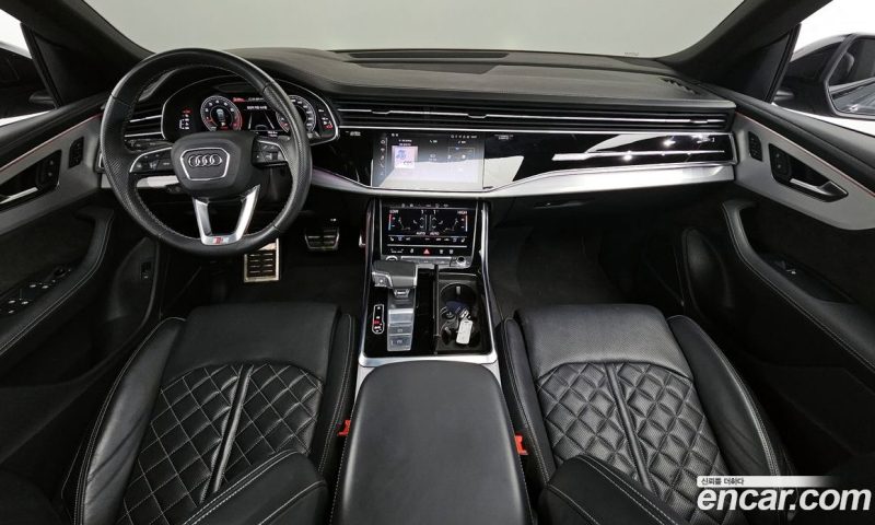 Audi Q8 55 TFSI Quattro Premium
