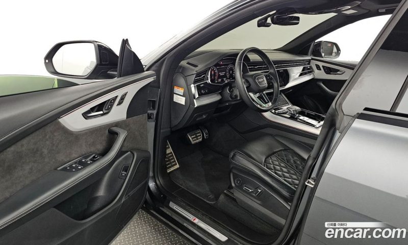 Audi Q8 55 TFSI Quattro Premium