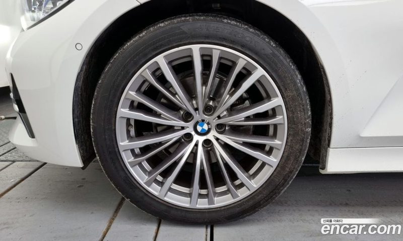 BMW 3-Series 320D Touring Luxury