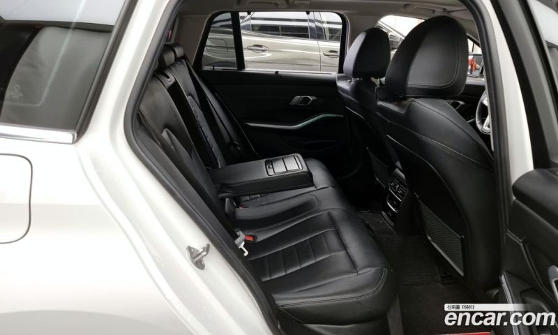 BMW 3-Series 320D Touring Luxury