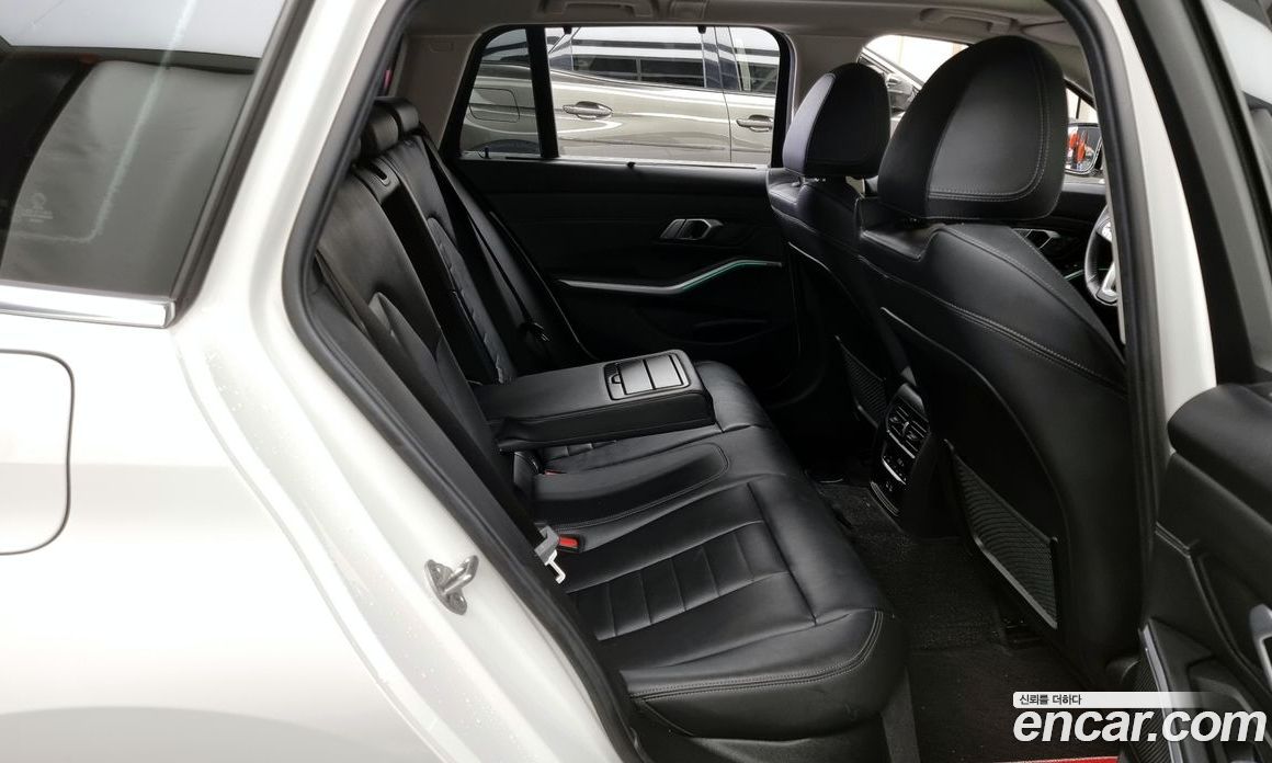 BMW 3-Series 320D Touring Luxury