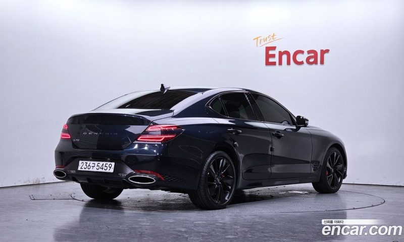 Genesis G70 Gasoline 2.0T 2WD