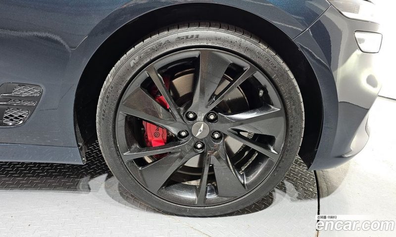 Genesis G70 Gasoline 2.0T 2WD