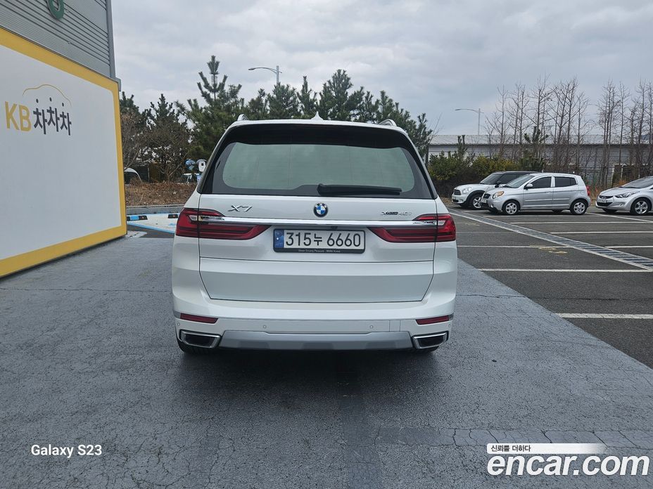 BMW X7 xDrive i40 Design Pure Excellence 7-Seater
