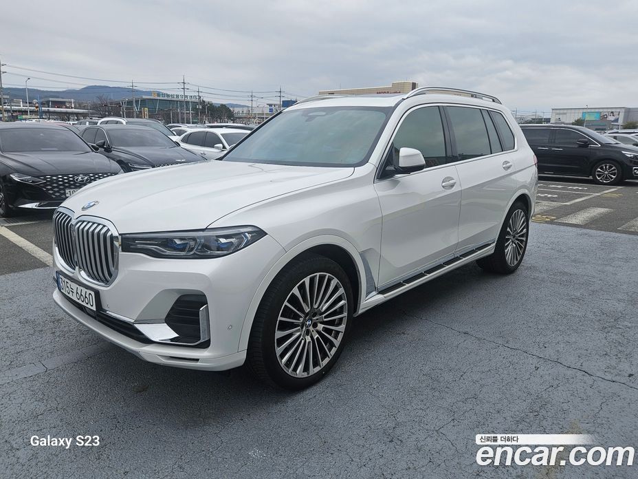 BMW X7 xDrive i40 Design Pure Excellence 7-Seater