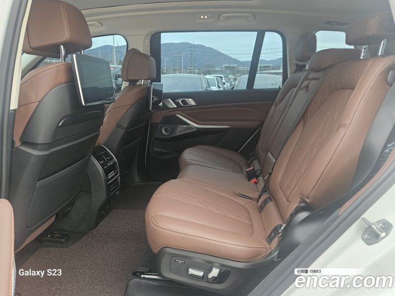 BMW X7 xDrive i40 Design Pure Excellence 7-Seater