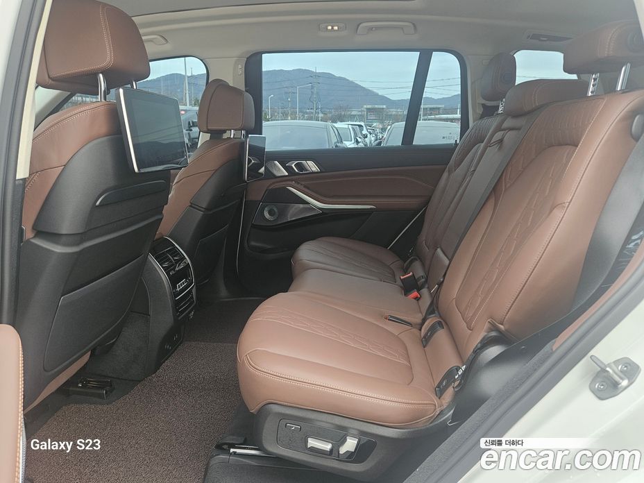 BMW X7 xDrive i40 Design Pure Excellence 7-Seater