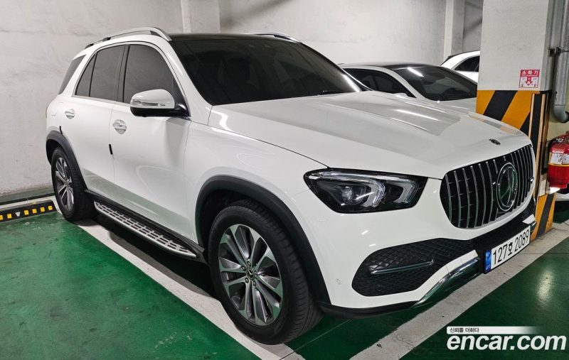 Mercedes Benz GLE-Class GLE300d 4MATIC