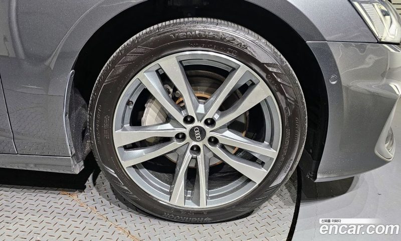 Audi A6 45 TFSI Premium