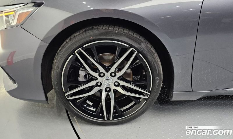 Honda Accord 2.0 Hybrid Touring