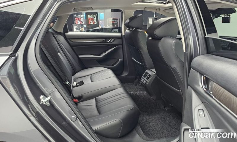 Honda Accord 2.0 Hybrid Touring