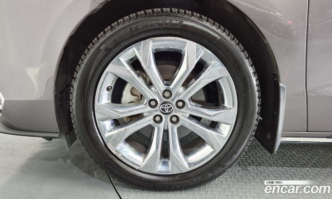 Toyota Sienna 2.5 Hybrid 2WD