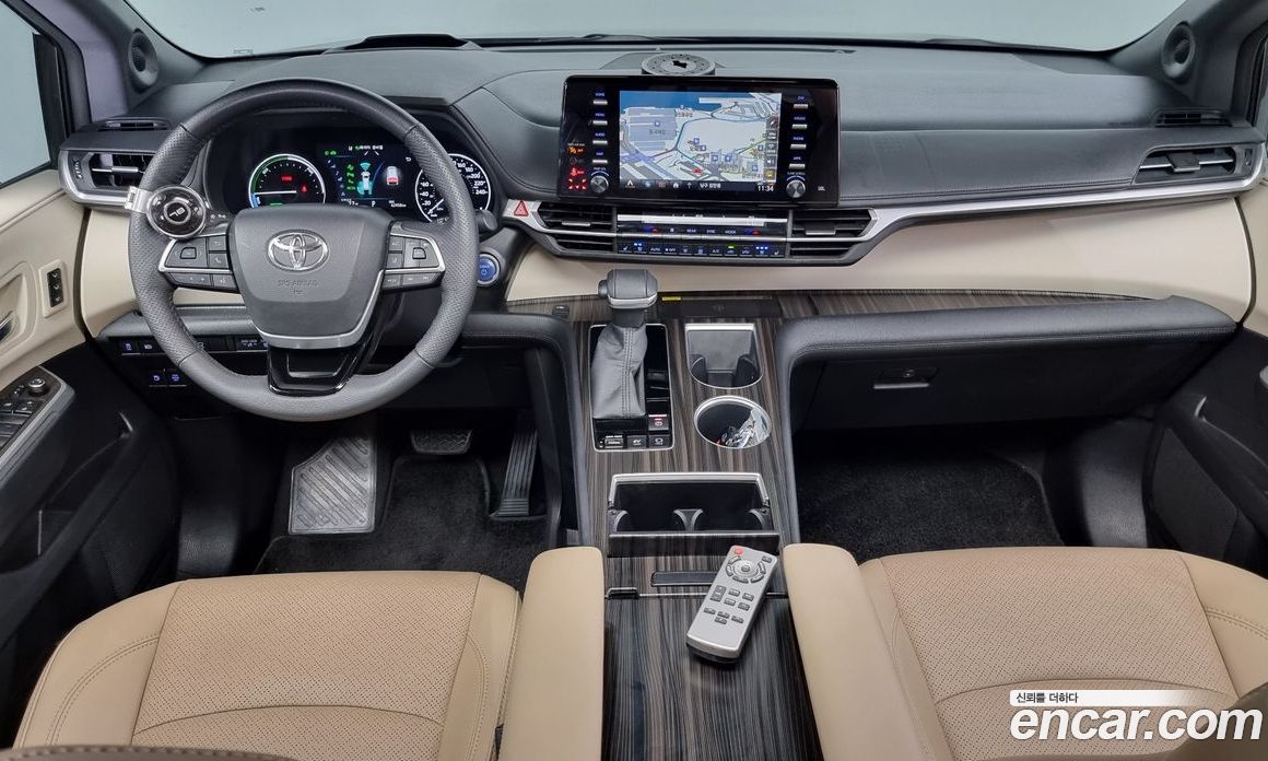 Toyota Sienna 2.5 Hybrid 2WD