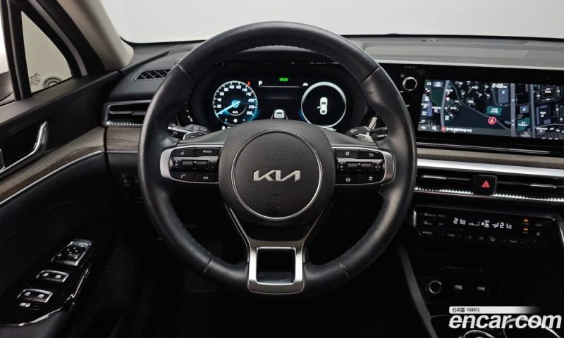 Kia K5 2.0