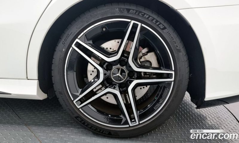 Mercedes Benz A-Class AMG A35 4MATIC Sedan