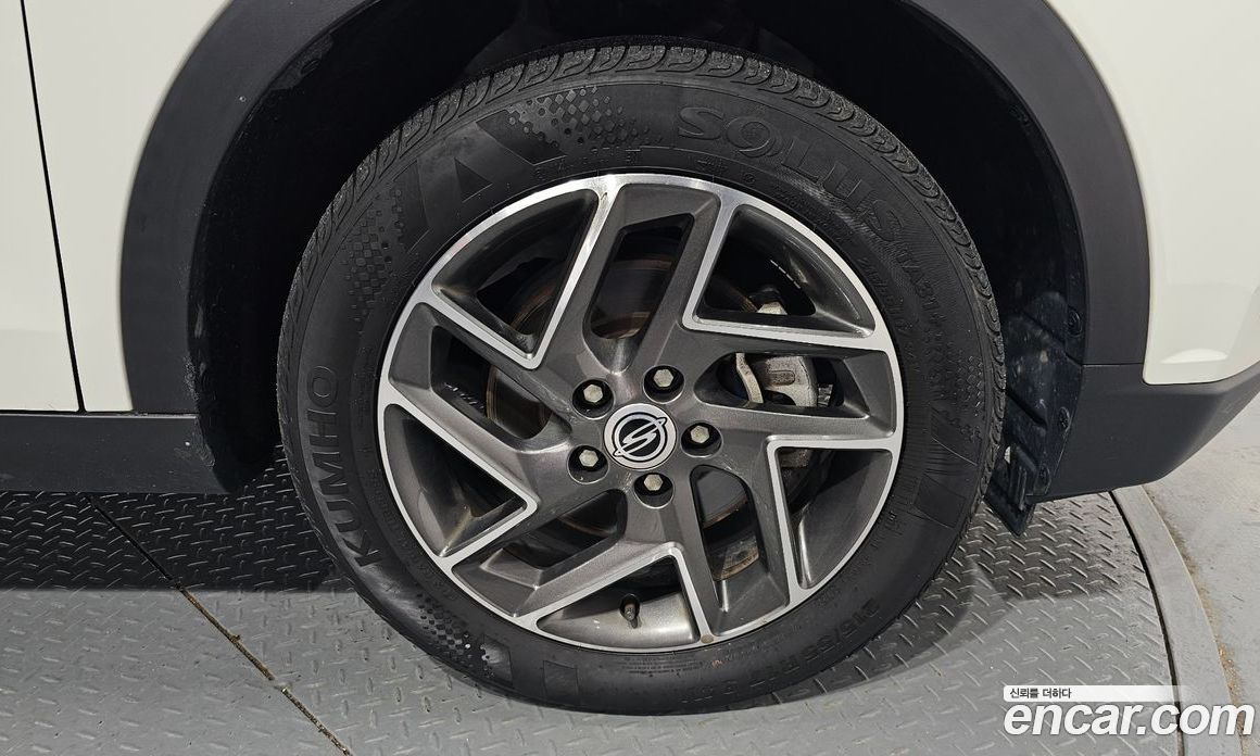 SsangYong Tivoli Gasoline 1.5 2WD