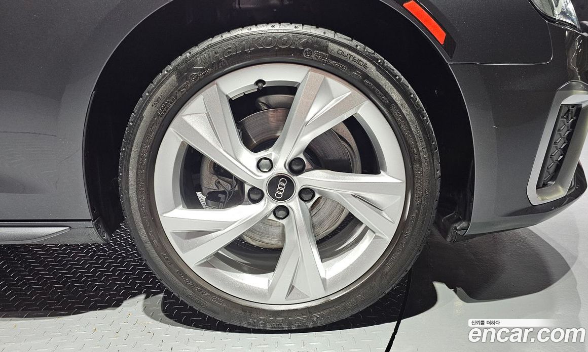 Audi A4 40 TFSI Premium