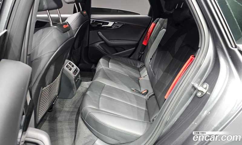 Audi A4 40 TFSI Premium