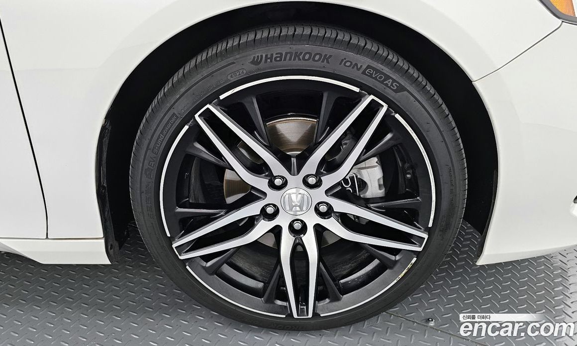 Honda Accord 2.0 Hybrid Touring